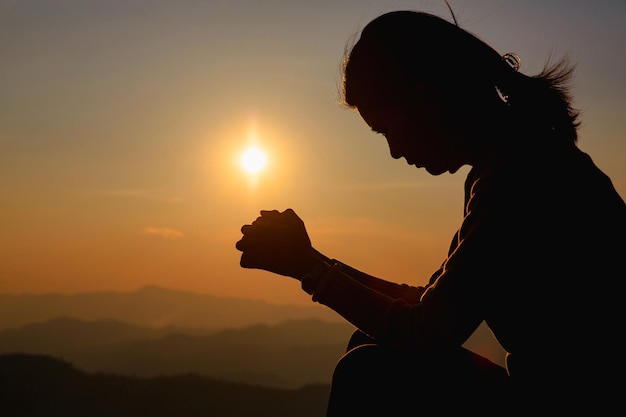 El poder de la oración para protegerte en tu camino espiritual