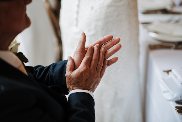Cómo realizar una oración efectiva antes de la ceremonia
