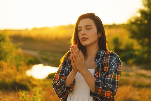 Cómo practicar la oración de gratitud por la vida de manera efectiva
