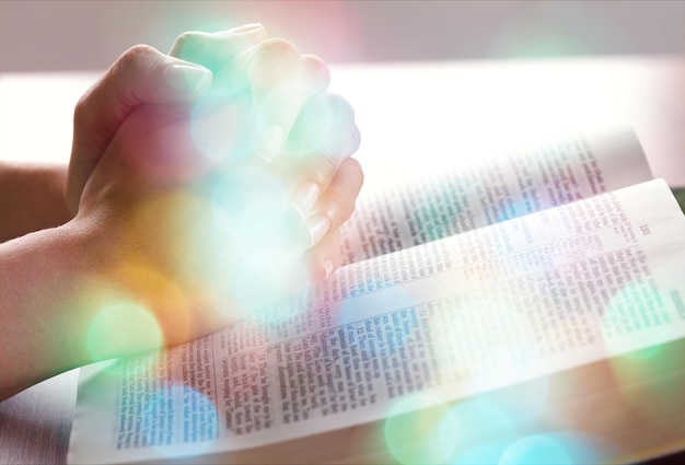 La oración puede brindarte esperanza en la ciencia