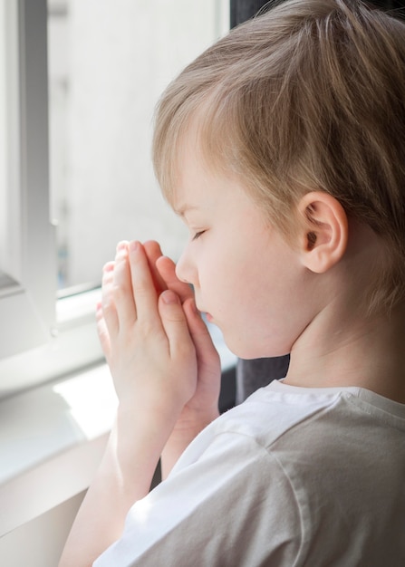 Ejemplos de oraciones poderosas para la salud de un niño
